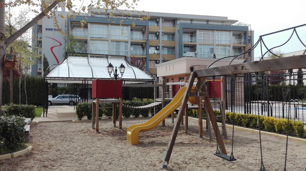 Sun City Apartments Pantai Sunny Luaran gambar
