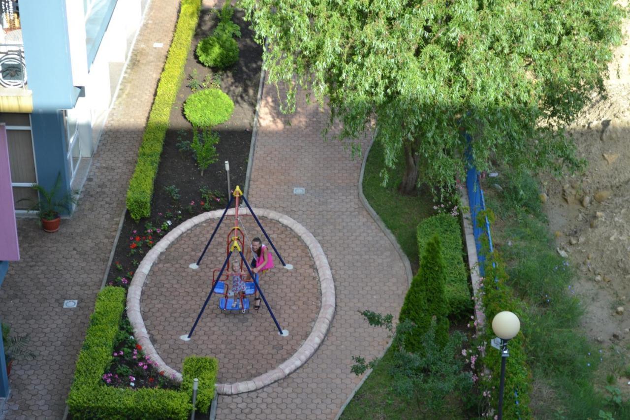 Sun City Apartments Pantai Sunny Luaran gambar
